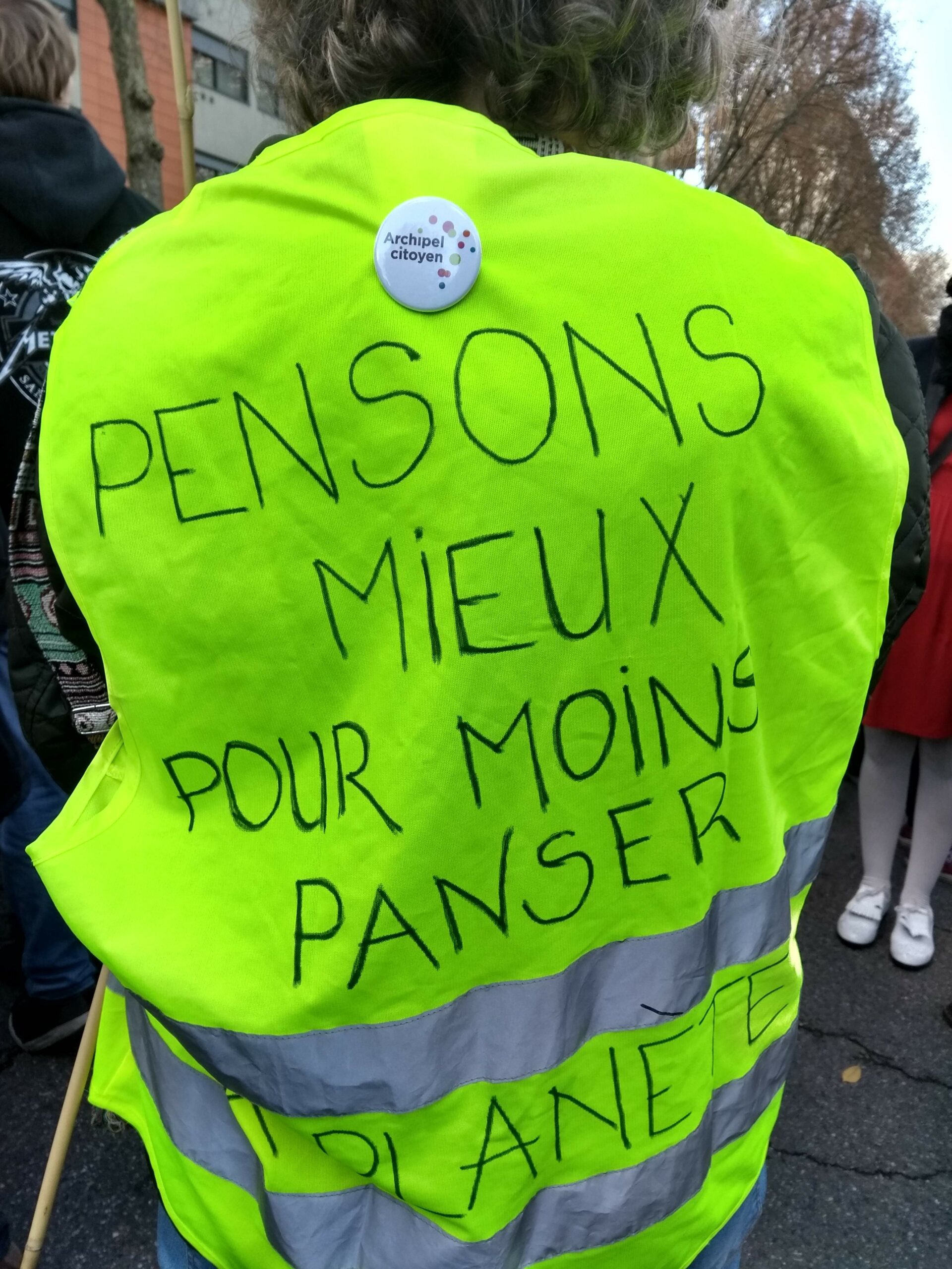 Aujourd’hui 10 septembre: qui sont celles et ceux qui seront dans la rue? Gilets jaunes, quartiers populaires et démocratie.